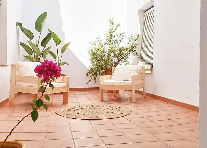 Serendipia: Tu Hogar En Este Blanco Pueblo